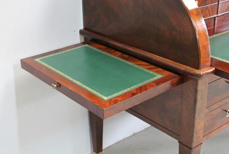 Imposant bureau à cylindre Directoire – XVIIIème