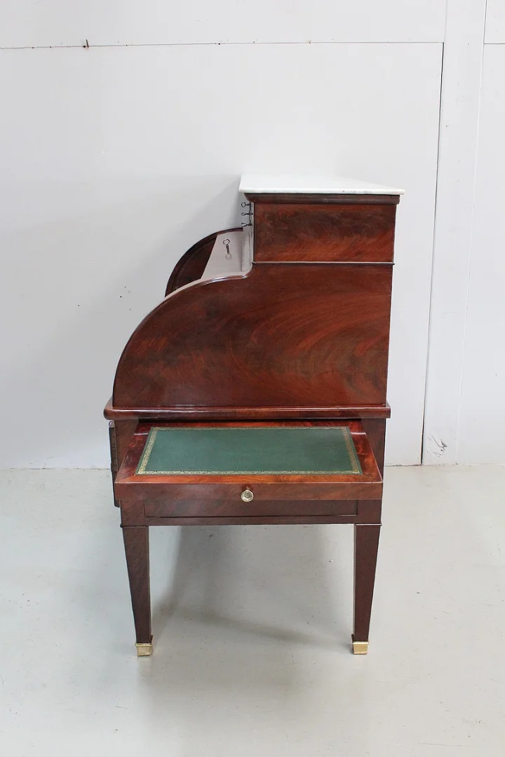 Imposant bureau à cylindre Directoire – XVIIIème