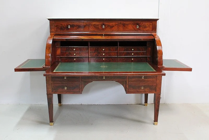 Imposant bureau à cylindre Directoire – XVIIIème
