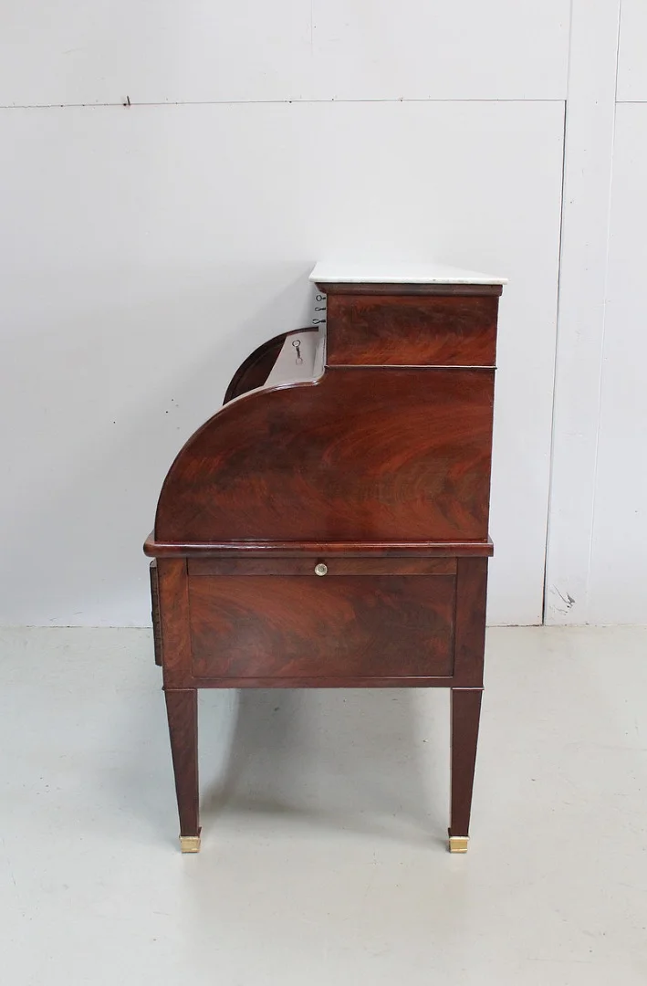 Imposant bureau à cylindre Directoire – XVIIIème