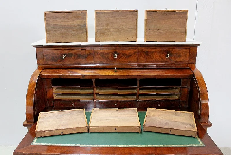 Imposant bureau à cylindre Directoire – XVIIIème