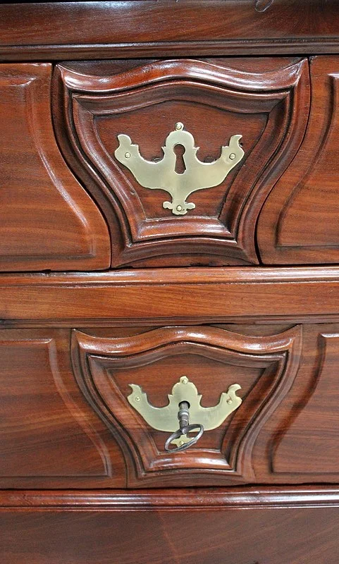 Bureau de Pente Louis XV d'armateur nantais en Acajou XVIIIe
