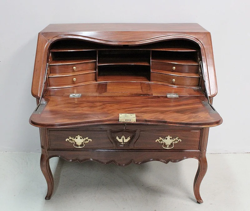 Bureau de Pente Louis XV d'armateur nantais en Acajou XVIIIe