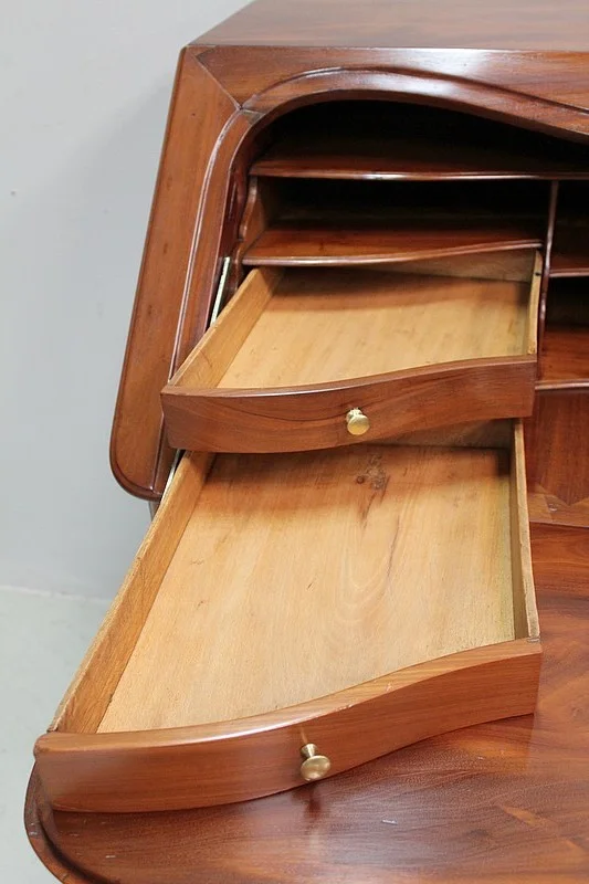 Bureau de Pente Louis XV d'armateur nantais en Acajou XVIIIe