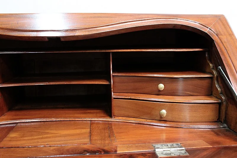 Bureau de Pente Louis XV d'armateur nantais en Acajou XVIIIe