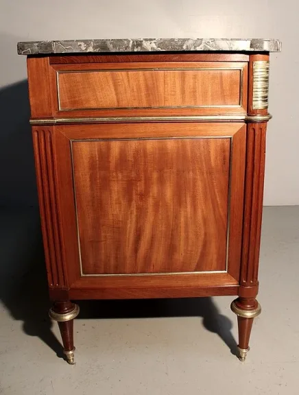 LOUIS XVI ZEITRAUM KOMMODE