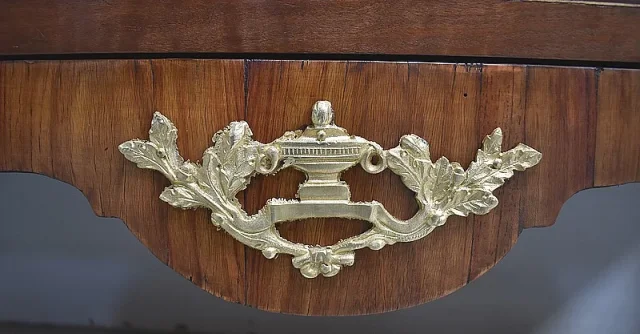 Commode en Marqueterie Transition Louis XV / Louis XVI – 1ère partie XIXe