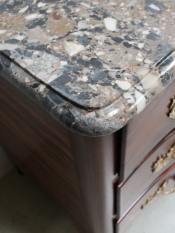 LOUIS XV PERIOD CHEST OF DRAWERS