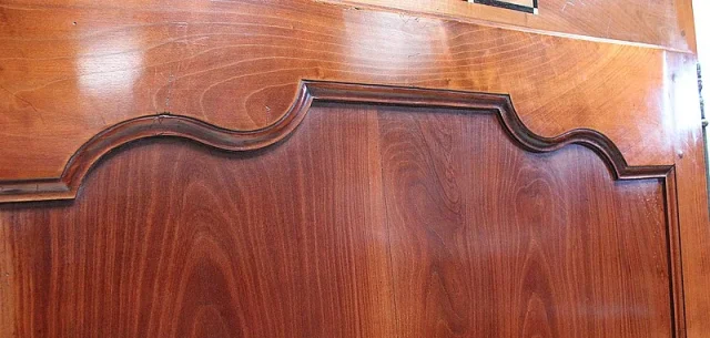 LOUIS XV STYLE CABINET