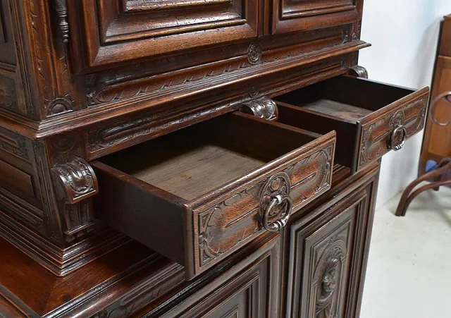 NEO GOTISCHE STIJL BUFFET