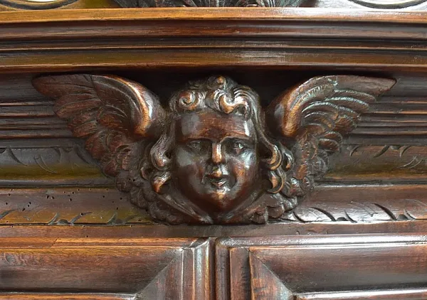 NEO GOTHIC STYLE BUFFET