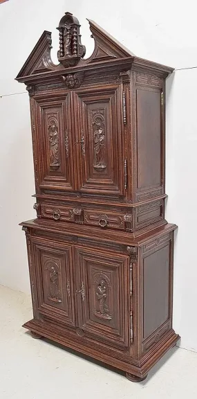 NEO GOTHIC STYLE BUFFET