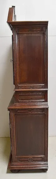 NEO GOTHIC STYLE BUFFET