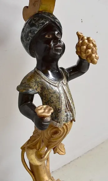 GILTWOOD STAND