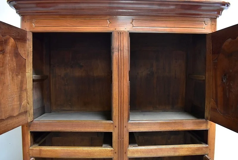 LOUIS XV STYLE BUFFET