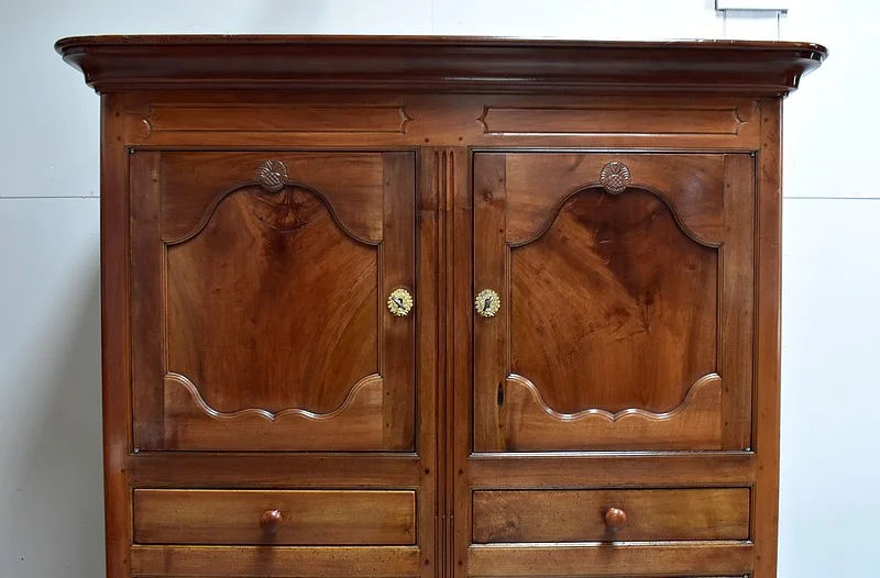 LOUIS XV STYLE BUFFET