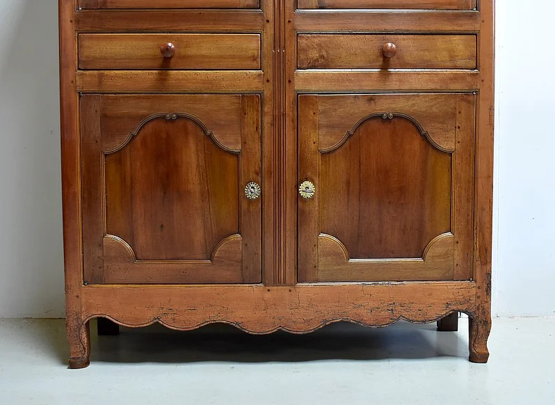 LOUIS XV STYLE BUFFET