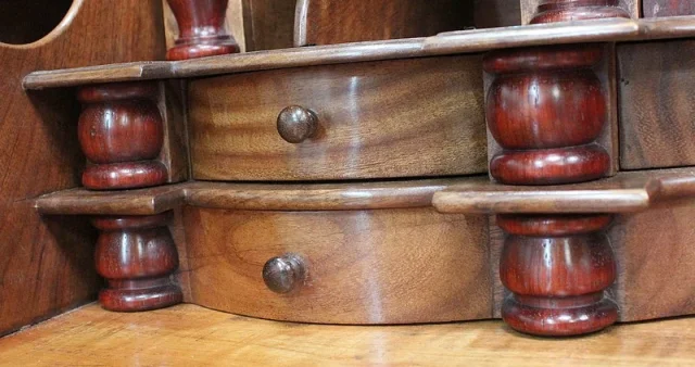 КНИГА ФРАНЦУЗСКОГО БЮРО