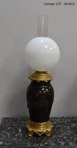 Paire de Lampes Asiatiques à Patine Brune – 1900