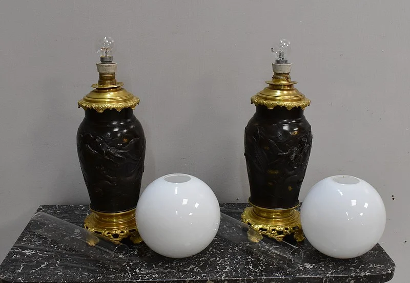 COPPIA DI LAMPADE ASIATICHE