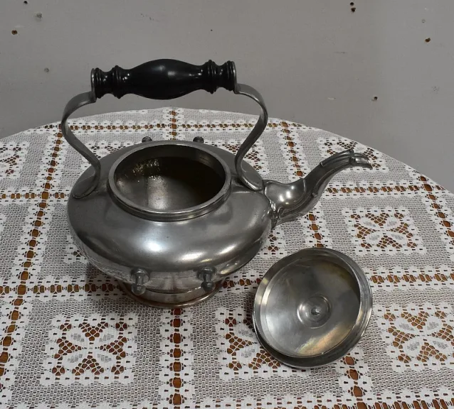 SAMOVAR