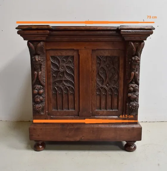 Petit Coffre à Linge de Palier en Chêne, goût Renaissance – Fin XIXe