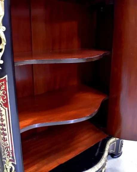 NAPOLEON III-ZEITRAUMSCHRANK