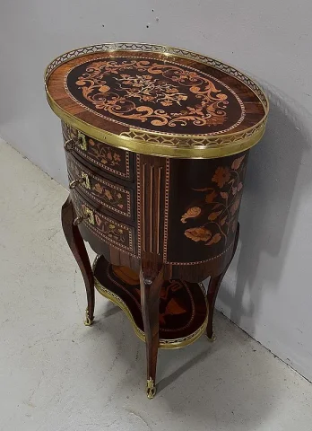 Petite Commode Chiffonnière Marquetée, en Palissandre, style Transition Louis XV / Louis XVI – Milieu XIXe