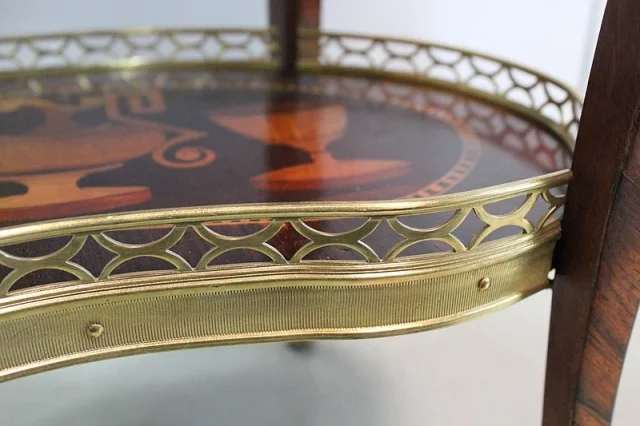 Petite Commode Chiffonnière Marquetée, en Palissandre, style Transition Louis XV / Louis XVI – Milieu XIXe