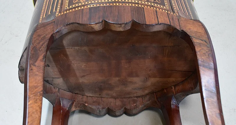 FRENCH CHEST OF DRAWERS