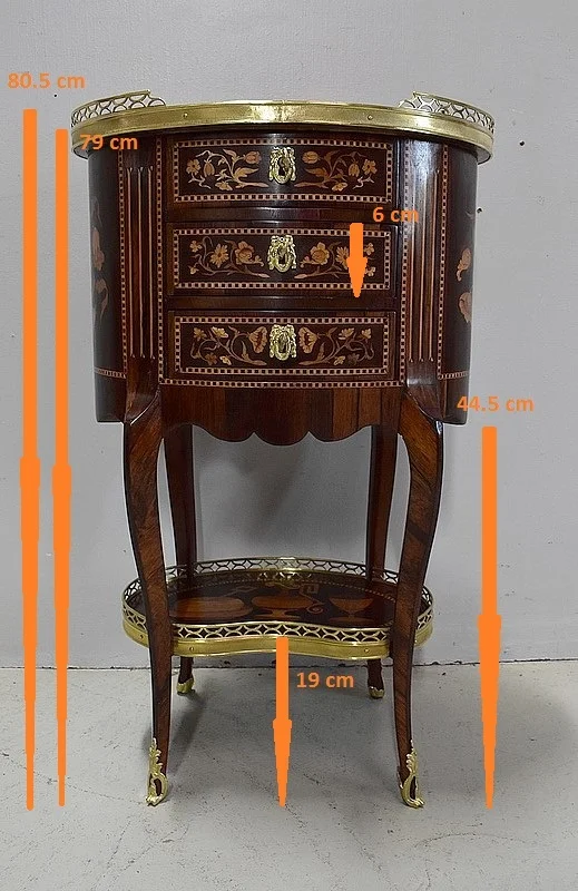 FRENCH CHEST OF DRAWERS