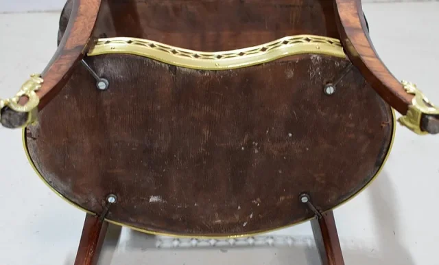 Petite Commode Chiffonnière Marquetée, en Palissandre, style Transition Louis XV / Louis XVI – Milieu XIXe