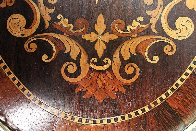 FRENCH CHEST OF DRAWERS