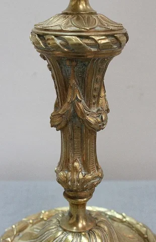 Paire de Flambeaux en Bronze Doré, style Louis XVI – XIXe