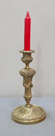 Paire de Flambeaux en Bronze Doré, style Louis XVI – XIXe