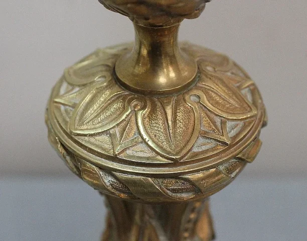 Paire de Flambeaux en Bronze Doré, style Louis XVI – XIXe