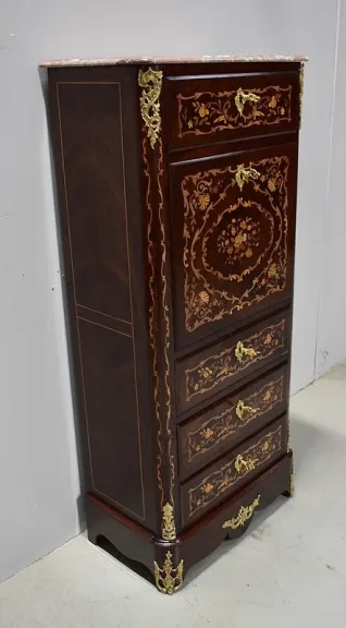 LOUIS-XVI-STIL-GEHEIMNIS