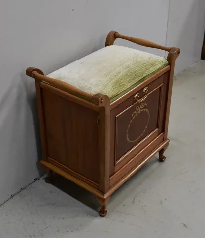 Porte Revues / Tabouret Anglais en Acajou Blond – 1900 / 1920