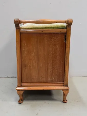 ENGLISH PIANO STOOL