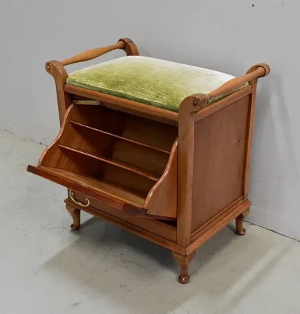 ENGLISH PIANO STOOL