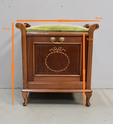 Porte Revues / Tabouret Anglais en Acajou Blond – 1900 / 1920