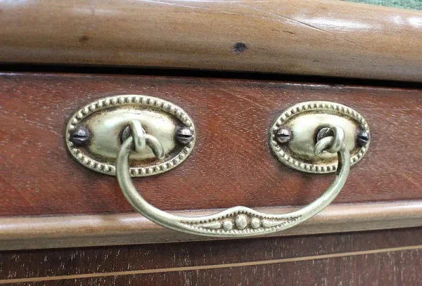 ENGLISH PIANO STOOL
