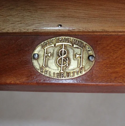Porte Revues / Tabouret Anglais en Acajou Blond – 1900 / 1920