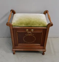 ENGLISH PIANO STOOL