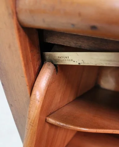 Porte Revues / Tabouret Anglais en Acajou Blond – 1900 / 1920