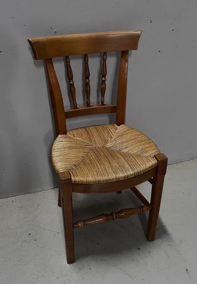 SUITE VON SECHS FRANZÖSISCHEN STÜHLEN
