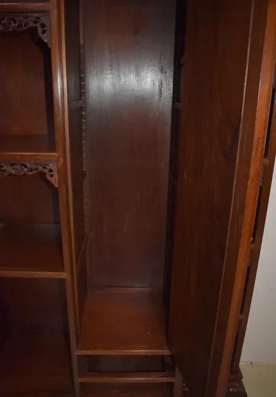VIETNESISCHER SCHRANK
