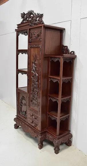 VIETNESISCHER SCHRANK