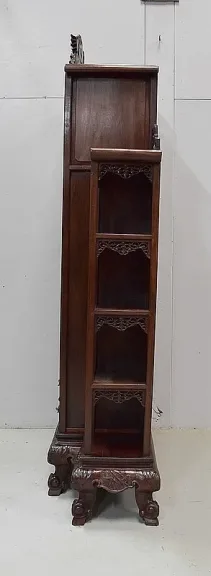 VIETNESISCHER SCHRANK