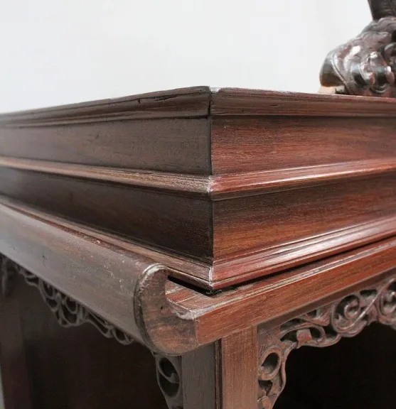 VIETNESISCHER SCHRANK